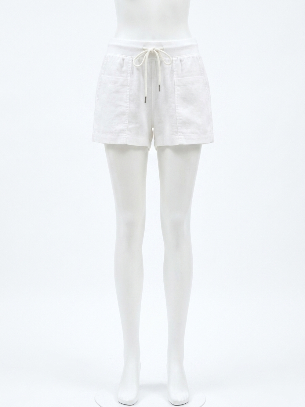 NEW SANCTUARY carefree short in white